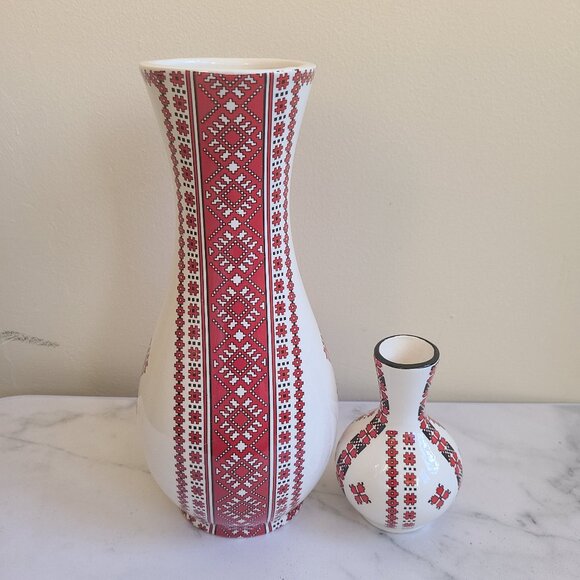 Two Ukrainian Vases/ Ashtray/Glass Mug - Picture 3 of 10